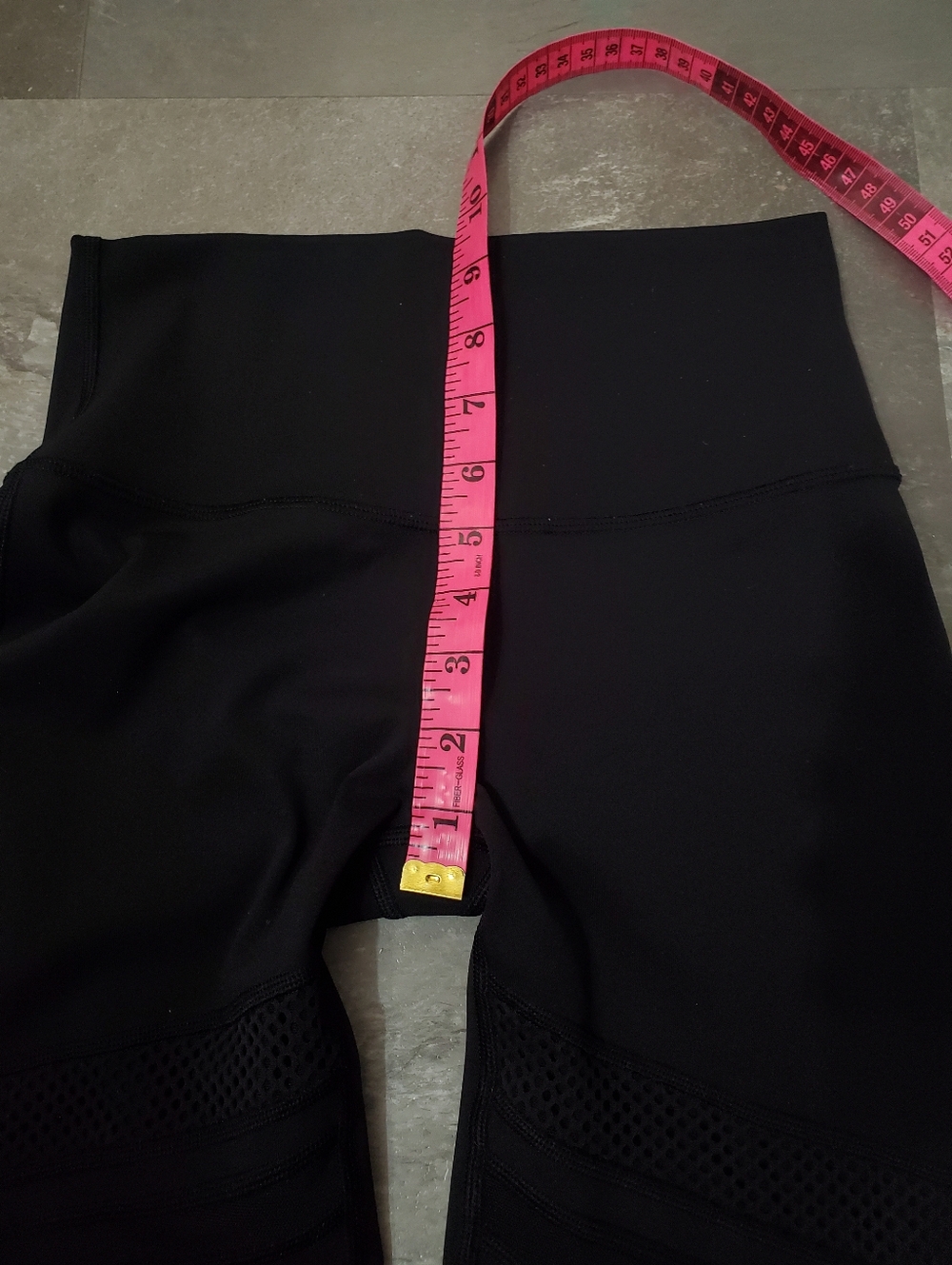 Lululemon Wunder Under High-Rise Tight *Mix & Mesh. 28" Inseam. Black. Size 4. - Picture 9 of 10